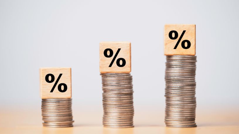 Teciomar Ábila explica como os juros compostos transformam o tempo em aliado para multiplicar seu dinheiro.