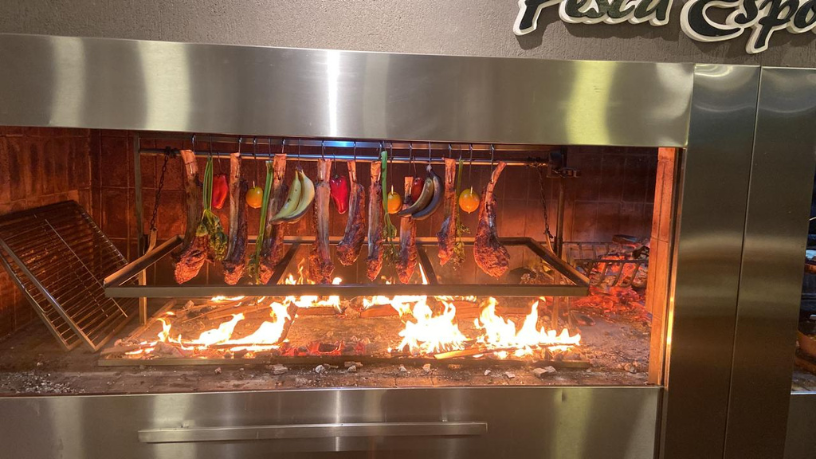 Leonardo Rocha de Almeida Abreu afirma que a gastronomia transforma cada refeição em experiência cultural.