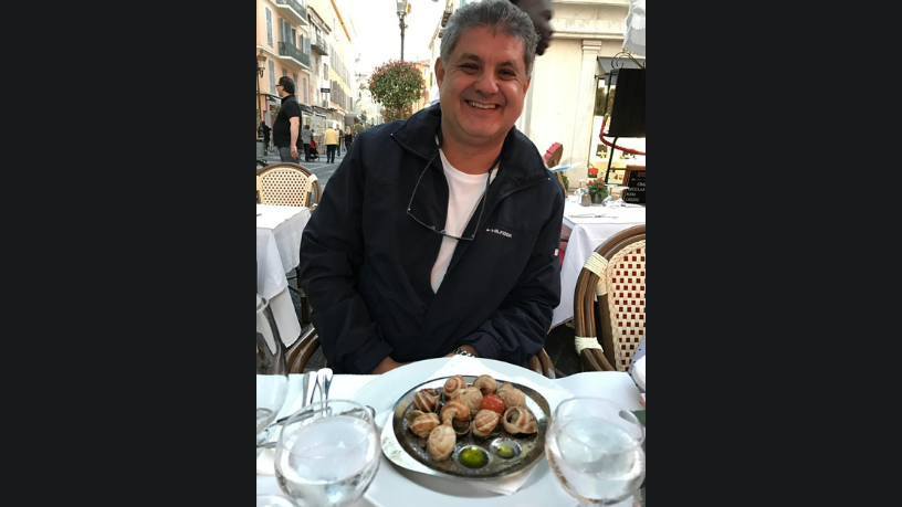 Comer é viajar quando a gastronomia aproxima culturas e revela histórias locais, observa Leonardo Rocha de Almeida Abreu.