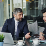 Vitor Barreto Moreira mostra como liderar com clareza sem perder o fator humano.